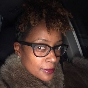 Meet your Posher, Latise