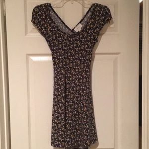 Short sleeve floral dress