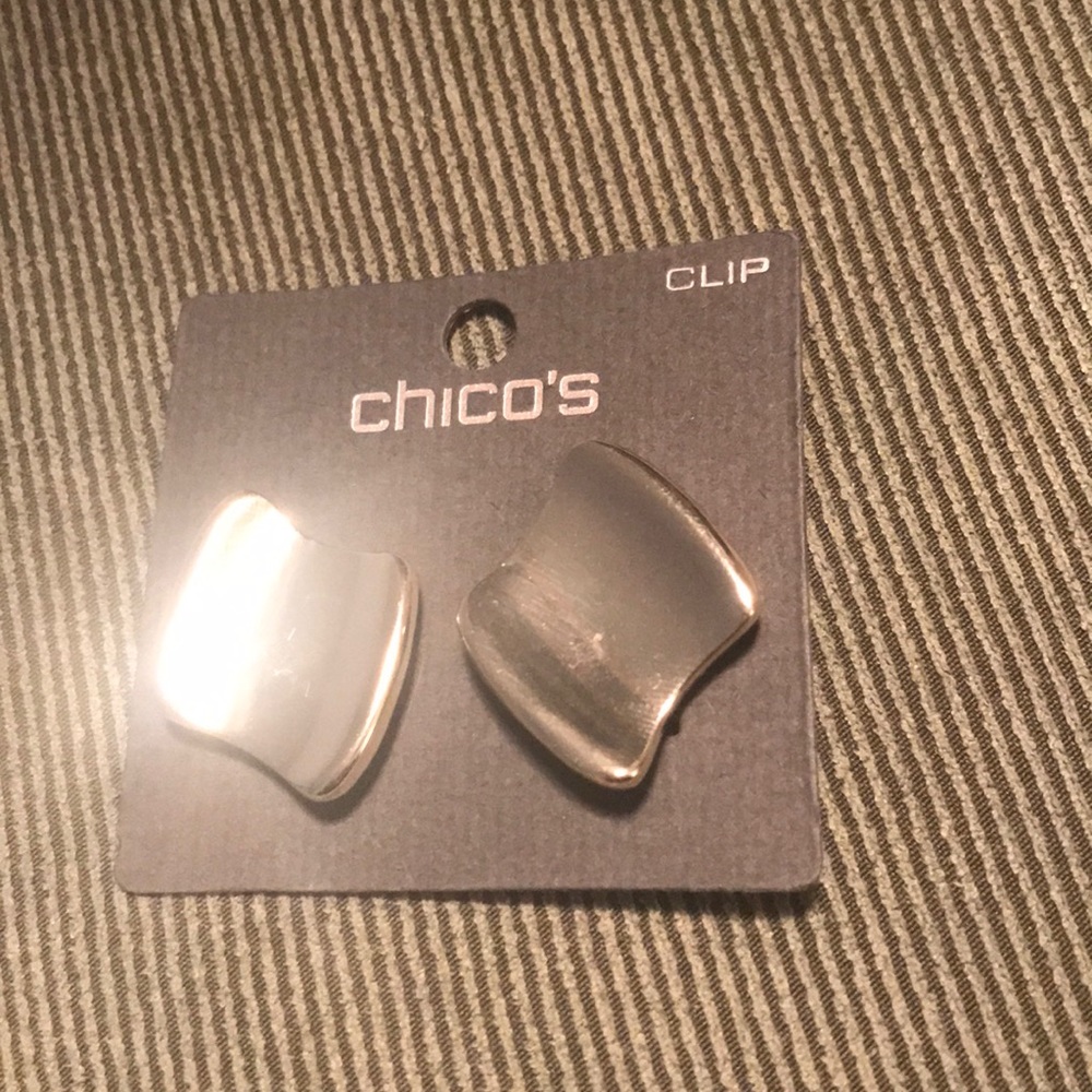 ‼️ Chico’s earrings, clip ‼️