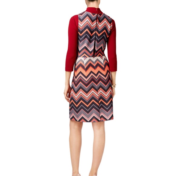ECI New York Red Chevron Mod-style Shift Dress - Picture 2 of 2