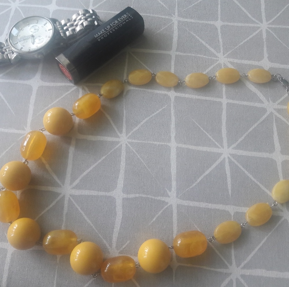 Yellow and mustard beaded necklace