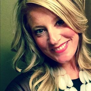 Meet your Posher, Devin