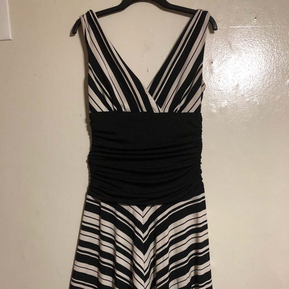 Black/White dress