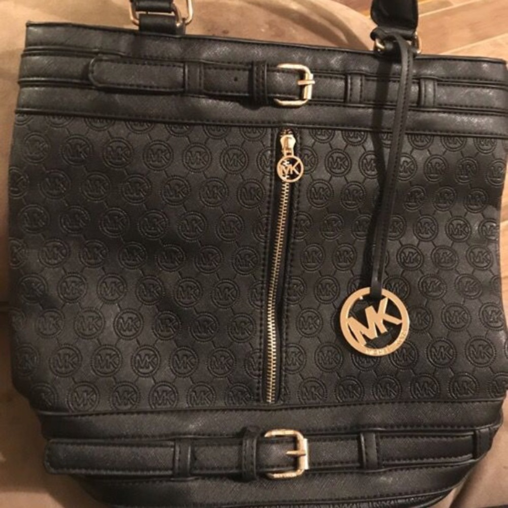 Michael Kors Purse new!!