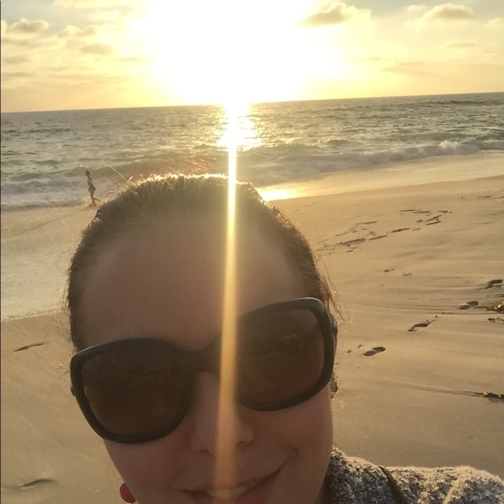 Meet your Posher, Emily