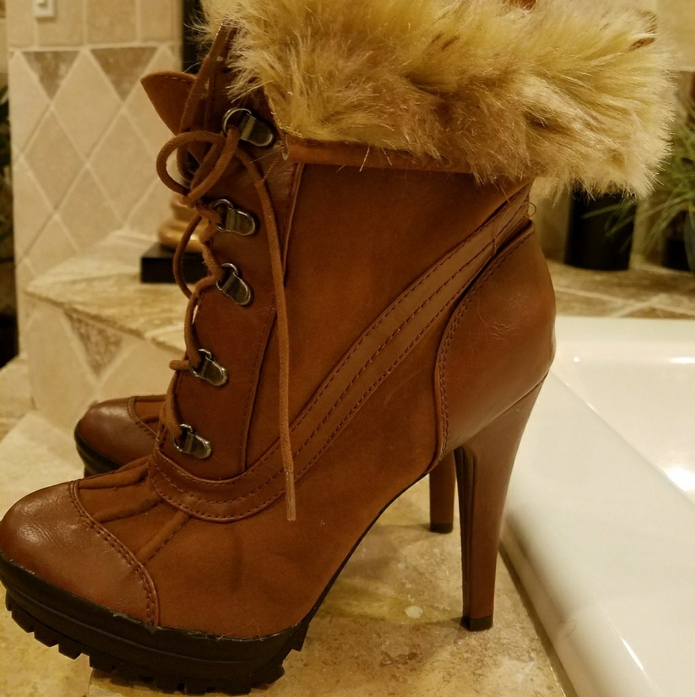 Size 10 New never worn fashion ankle boots