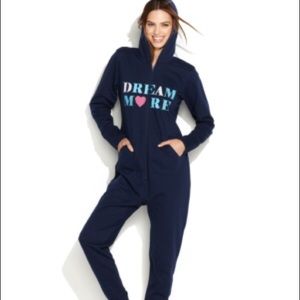 Navy blue jumpsuit/onesie 💙