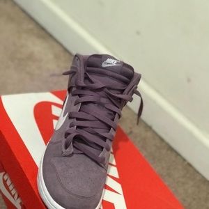 Nike Jumps size 10