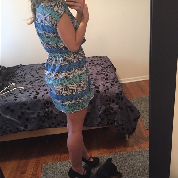 🌿 3 for $20 Blue abstract dress cinched waist - Picture 8 of 8