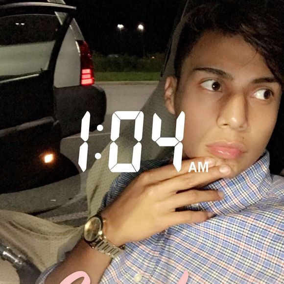 Meet your Posher, Juan - Picture 1 of 1