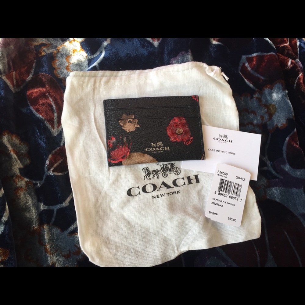 NWT Coach black floral card holder- Christmas gift - Picture 1 of 2