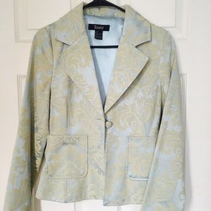 TAUNT Blazer