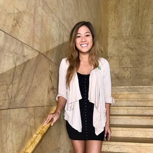 Meet your Posher, Cynthia