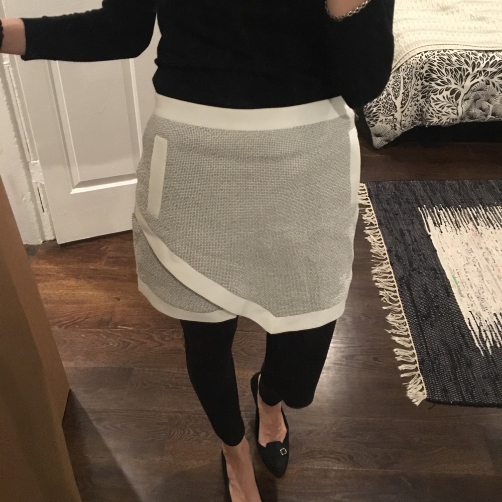White mini envelope skirt by Banana Republic