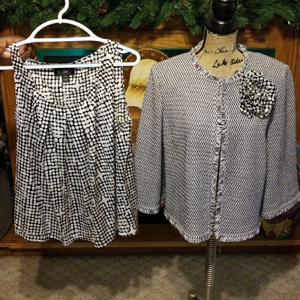 ST. JOHN JACKET & SLEEVELESS BLOUSE
