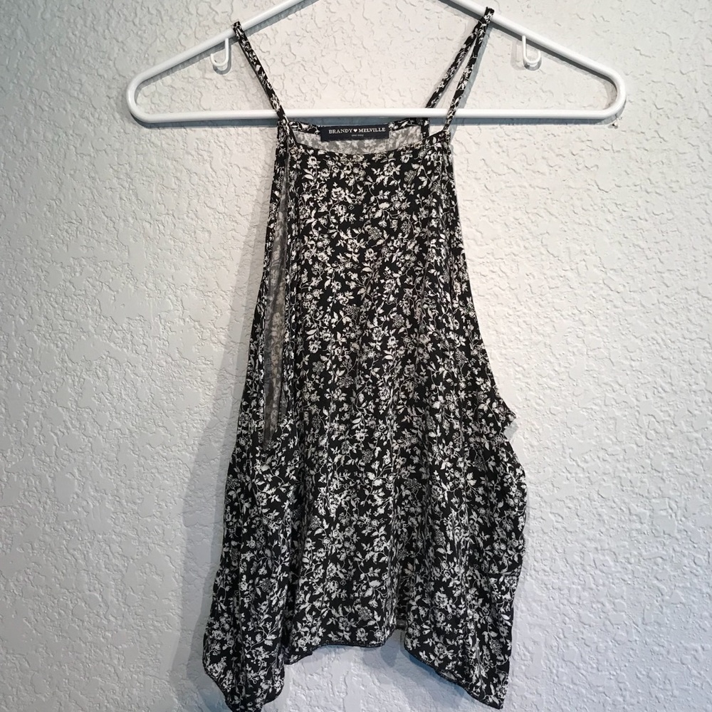 Brandy Melville Crop Top