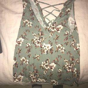 A cute shirt from American eagle