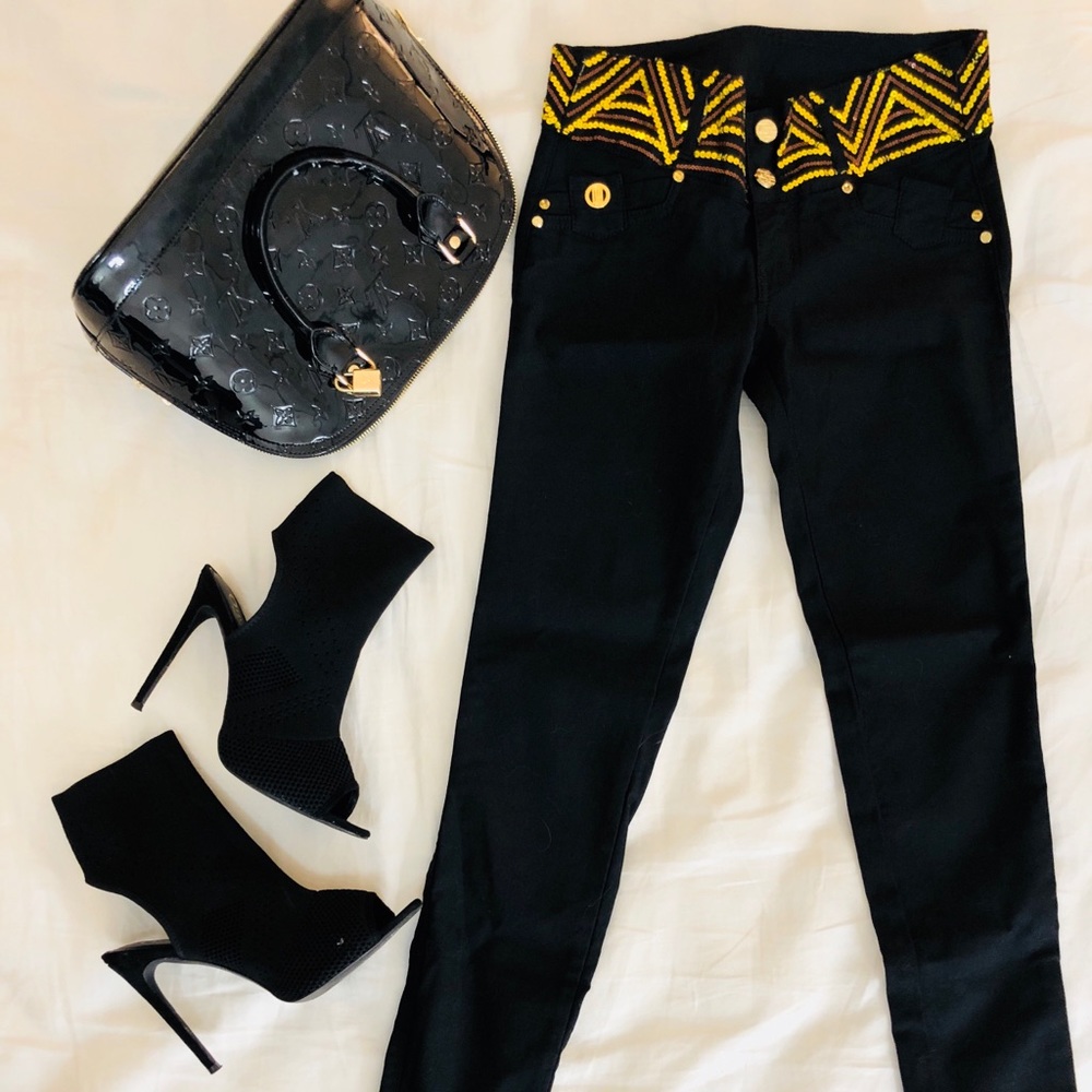 NEW COLOMBIAN BUTT LIFTING JEANS