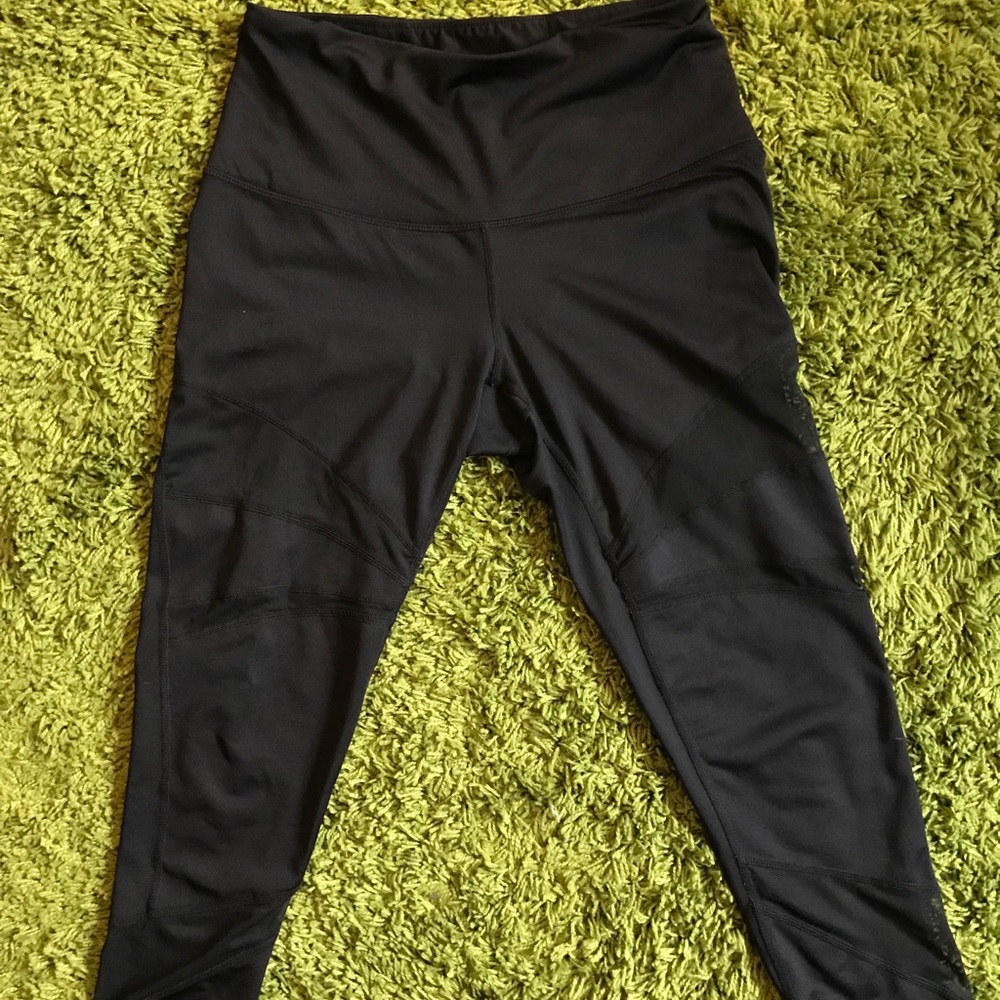 Zella Cropped Leggings