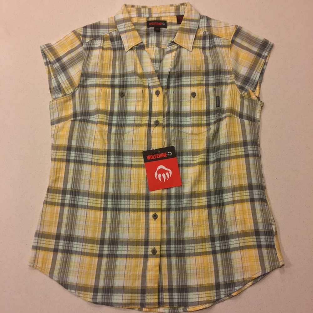 🚫Sold🚫 NWT Lightweight Capsleeve Shirt