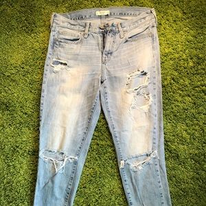 Abercrombie & Fitch Boyfriend Cropped Jeans