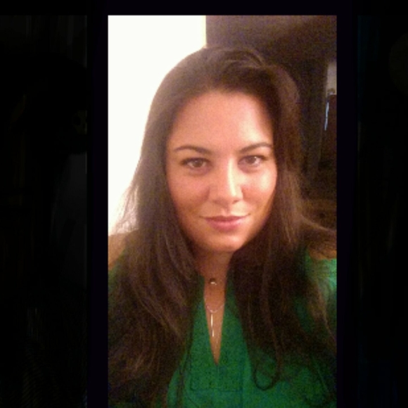 Meet your Posher, Sarabeth - Picture 1 of 1