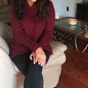 Maroon sweater