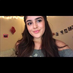 Meet your Posher, Azalia