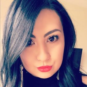 Meet your Posher, Amber