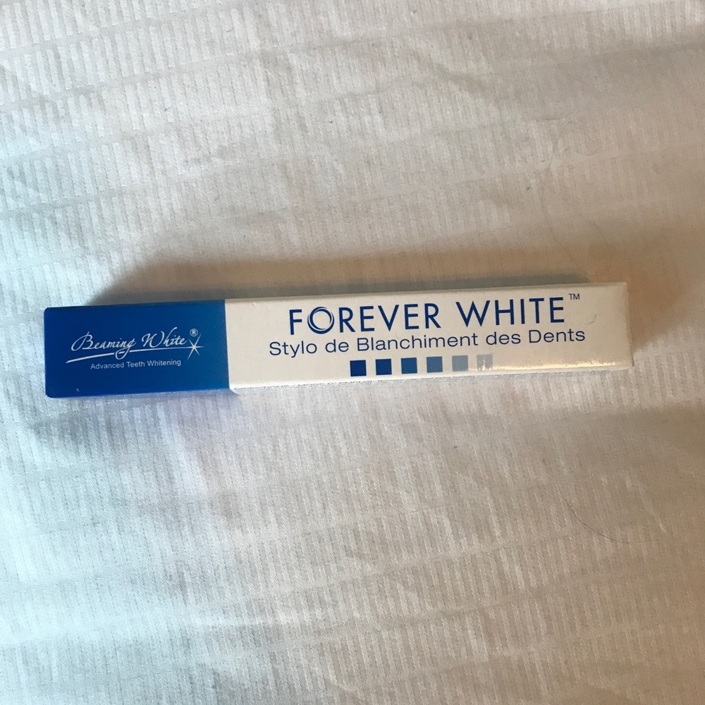 Teeth whitening pen