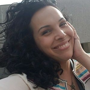 Meet your Posher, Raquel