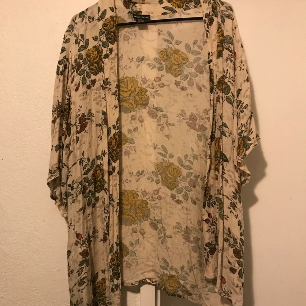 Wet Seal Floral Kimono