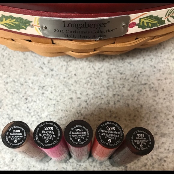 Wet n Wild Lipstick Bundle (5) - Picture 2 of 7