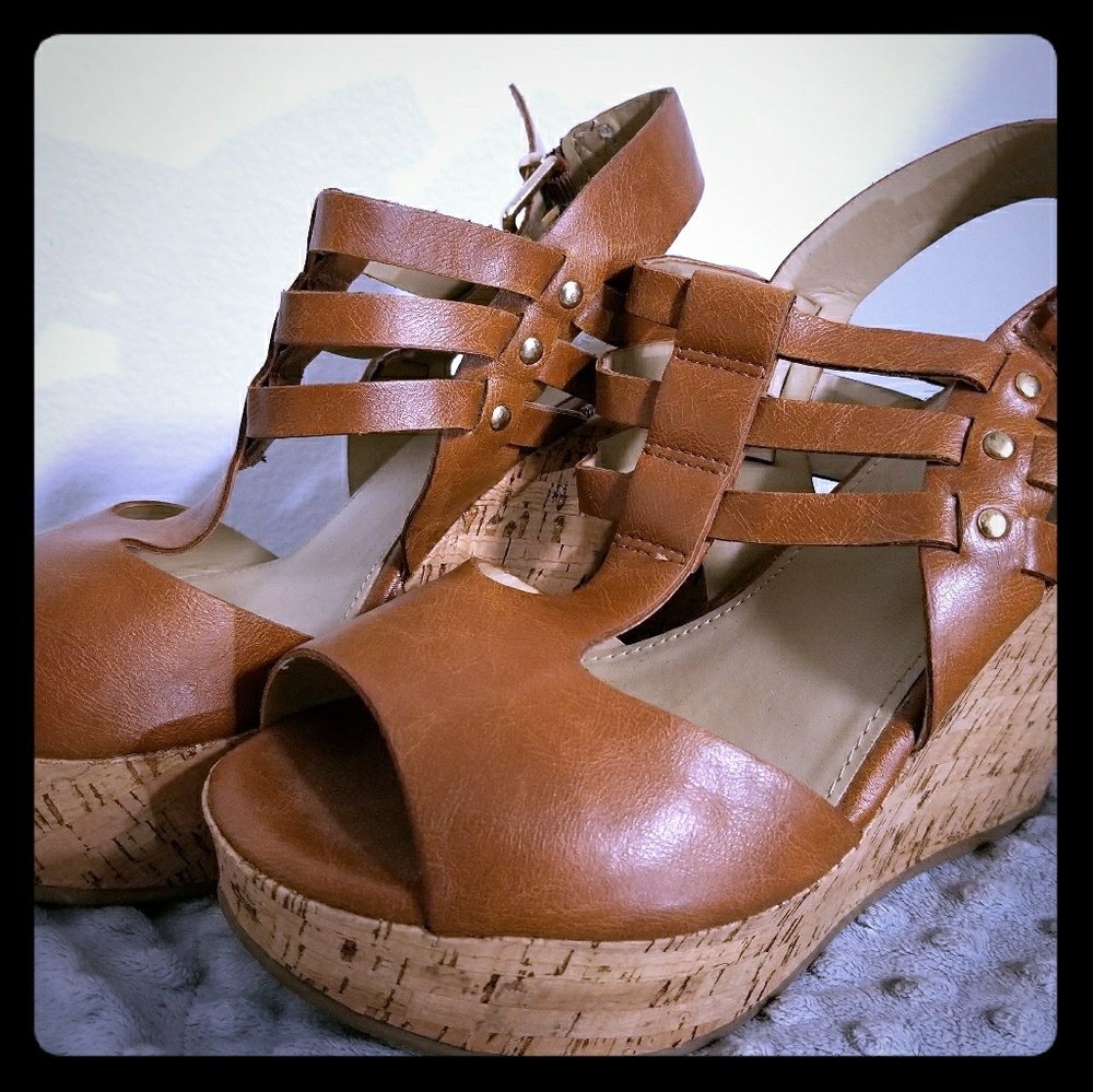 Lime Light 5" Platform Heel Size 8.5