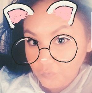 Meet your Posher, Chasity