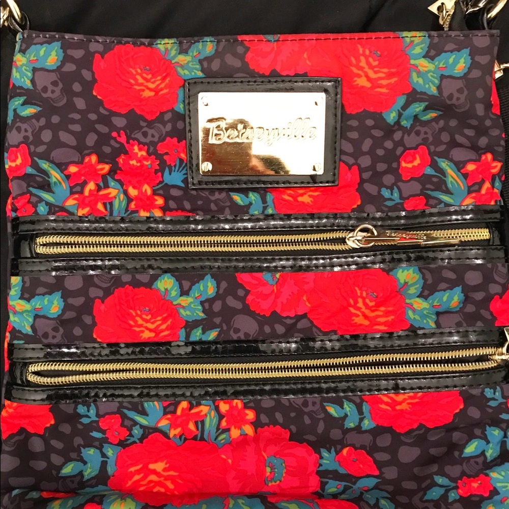 Vintage Betsey Johnson purse