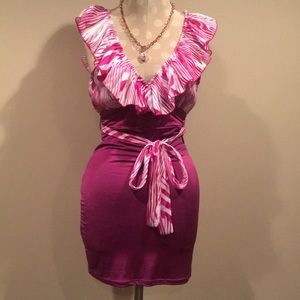 Body-con Pink Dress 💃🔥