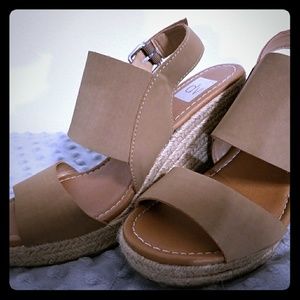 Dv 5" Platform Heels size 8