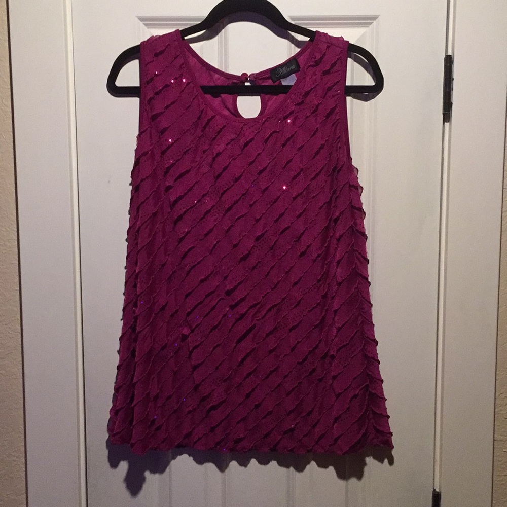 Pretty sleeveless top