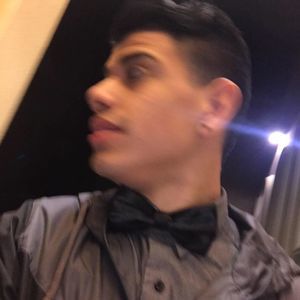 Meet your Posher, Esaul