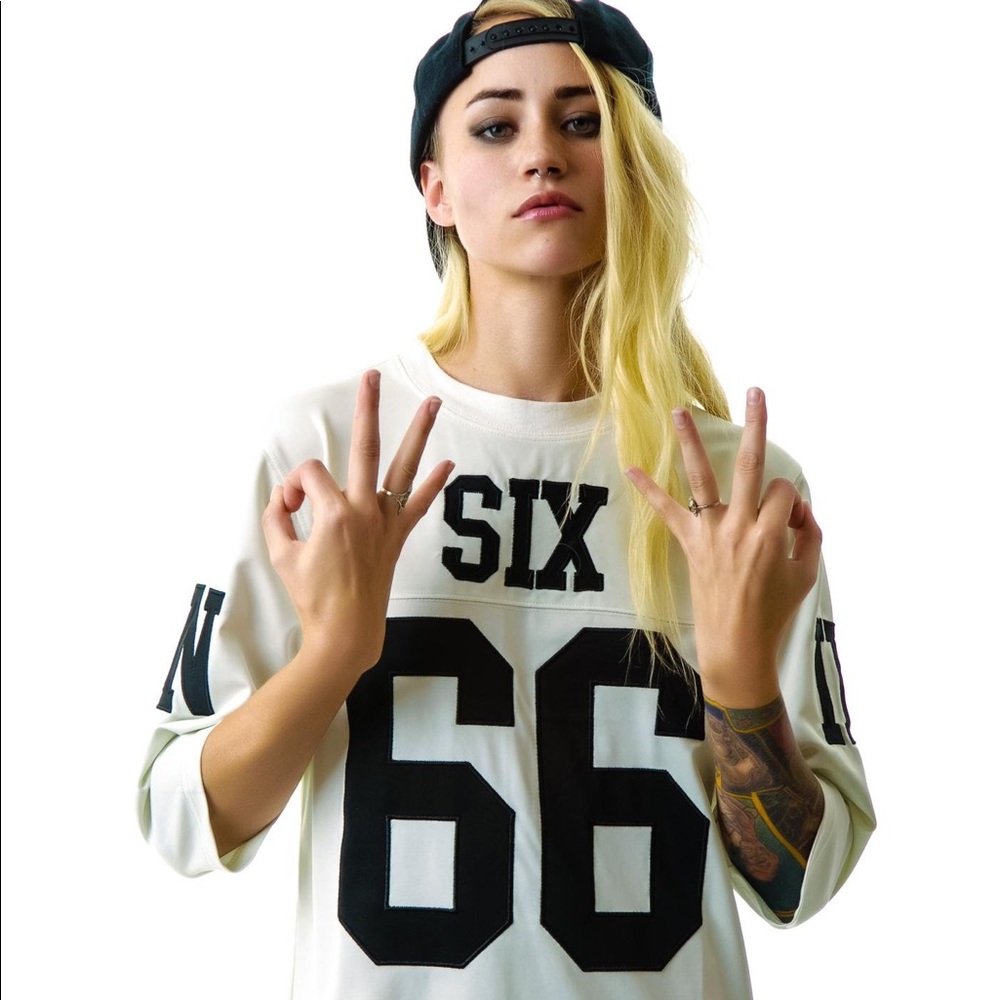 UNIF Six Jersey