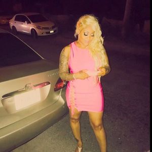 Meet your Posher, Marvia