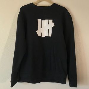 Undefeated black crew neck