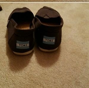 Chocolate Brown Tom's Classics