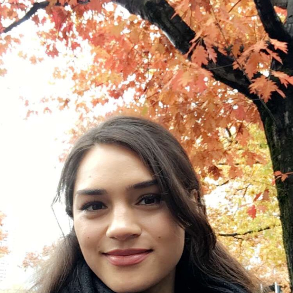 Meet your Posher, Laurel