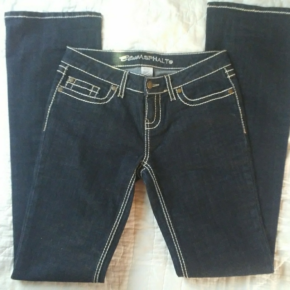 Asphalt dark blue jeans