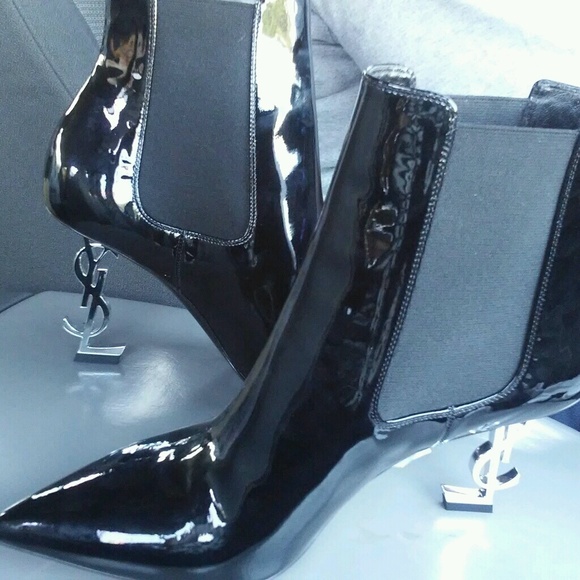 Meet your Posher, Kala - Picture 1 of 1