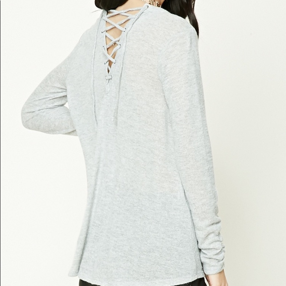 Lace-Back top