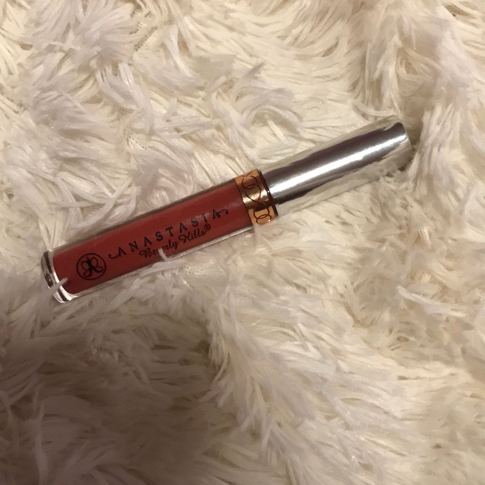 ANASTASIA BEVERLY HILLS