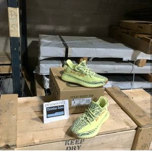 Yeezy Boost 350 v2 Frozen Yellow